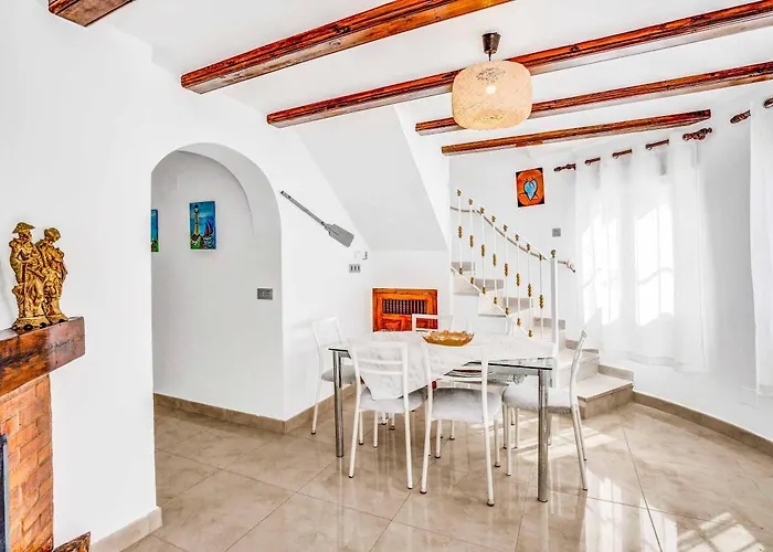 Benicuco Villa *